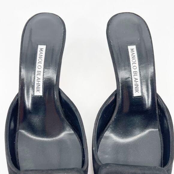 Manolo Blahnik Maysale Black Suede Buckle Pointed Toe Kitten Heel Mules IT 37 - Picture 7 of 10